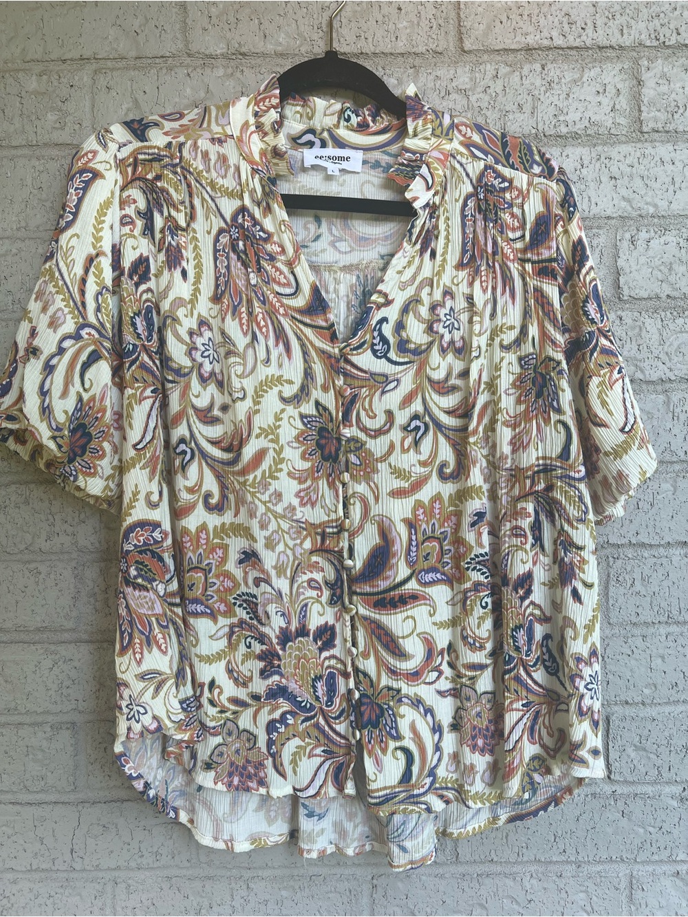 ee:some bubble sleeve button down top size large
